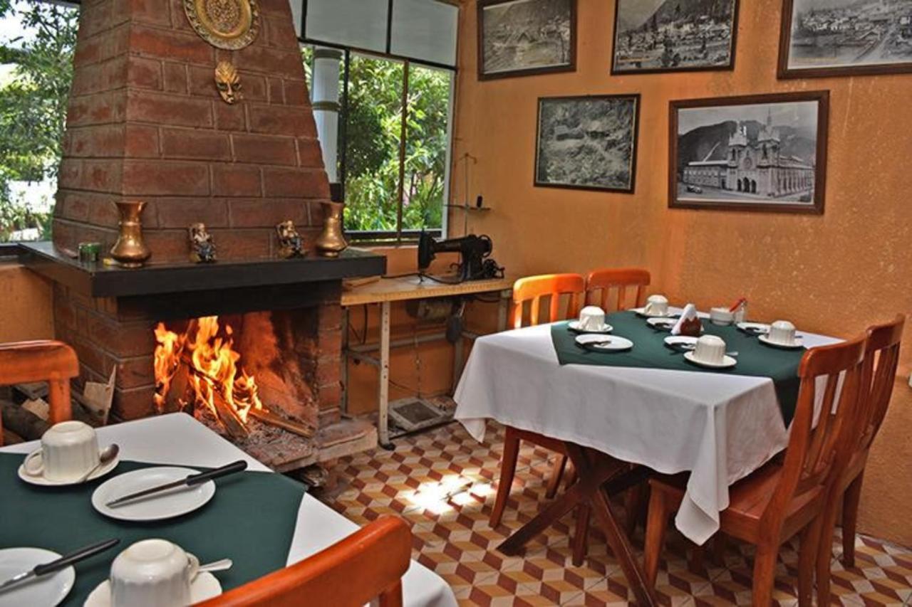 El Pedron Hotel Banos  Bagian luar foto